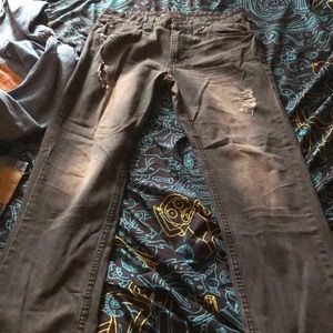Jeans size 32